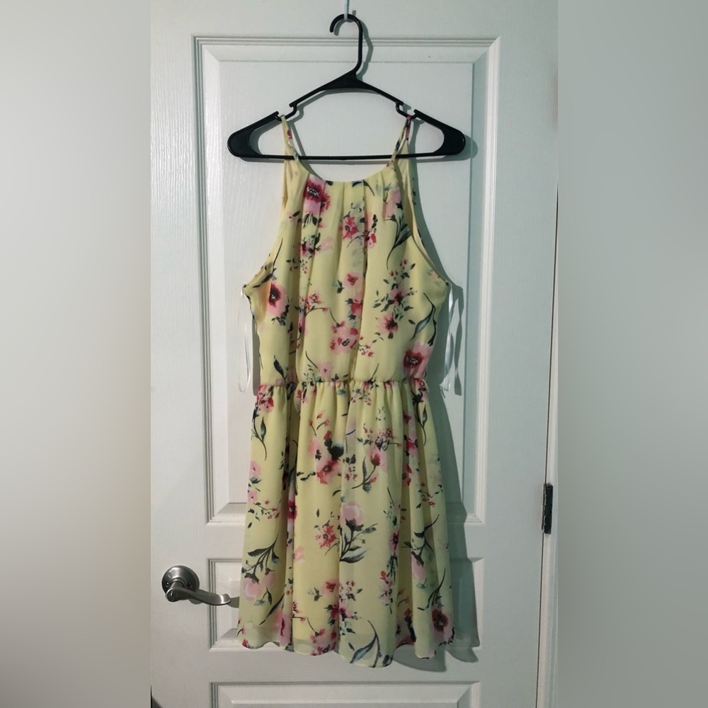 Casual Short Yellow Floral Dress